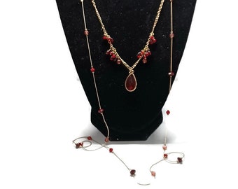Vtg 90s Glass Bead Burgundy Pendant Necklace