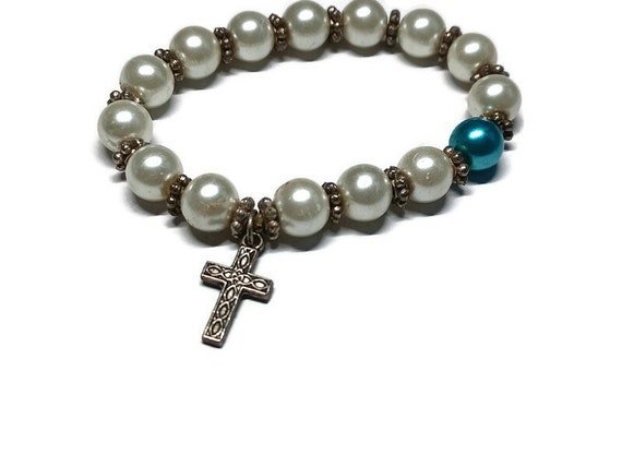 Vtg 90s Faux Pearl Glass Bead Cross Bracelet - image 1