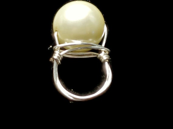 VTg 90s Handmade Glass Faux Pearl Wire Wrapped Ri… - image 2