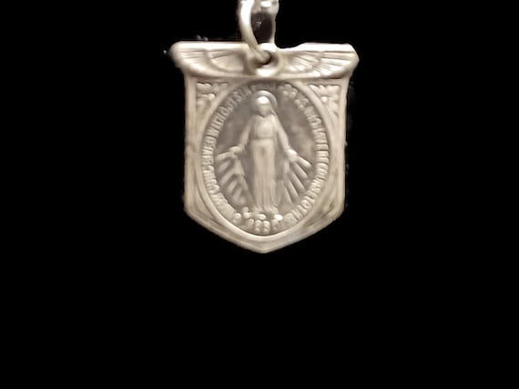 Vtg 70s Immaculate Conception Medal Necklace - image 2