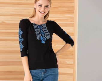 Embroidered   T-shirt, sleeve 3\4, for women with ukrainian traditional  ornament made in Ukraine.