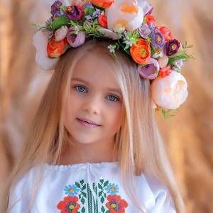 Ukrainian Vinok hoop Ukrainian gift. A girl vinok. Ukrainian flower crown. Headpiece for women. Flower diadems.