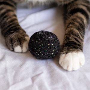Small Crochet Cat Ball Toy for Felines
