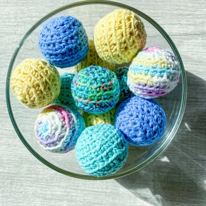 Spring Colored Cat Ball Toys