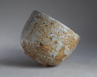 Tazón de té de cerámica cocida en horno de leña de 220 ml.