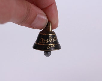 Petite cloche décorative vintage en laiton, cloche rustique faite main, gravée, souvenir