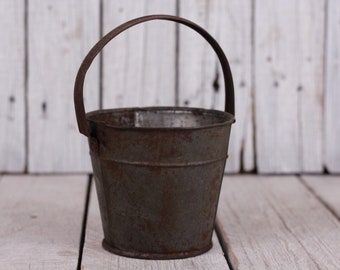Vintage Child's Sand Pail, Rusty Tin Pail, Small Tin Bucket
