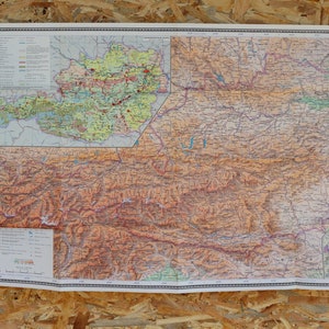 Mappa geografica d'epoca dell'Austria, anni '70, stampata in URSS