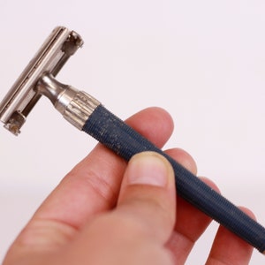Shaver, Razor, Vintage Gillette shaver, Slim double edge safety razor, Traditional wet shaving gift, Razor from England