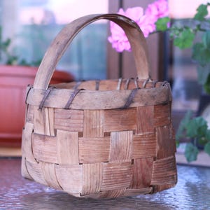 Vintage Primitive Rustic Wooden Picnic Basket, Top Handle Wicker