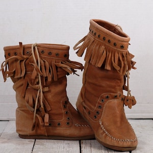 Vintage Suede Fringe Ankle Boots - Made in Portugal - EU 35 / US 5
