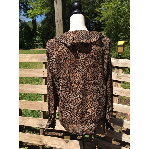 90’s Vintage Leopard Print Ruffle Collar Blouse -… - image 3