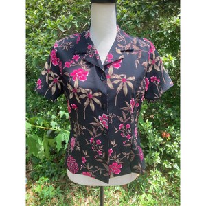 Vintage Short Sleeve Top - Size Small, 90s/Y2K Vintage Button Up, Very Flattering & Sexy, Hot Pink and Black, Briggs Blouse, Women&#39;s Vintage