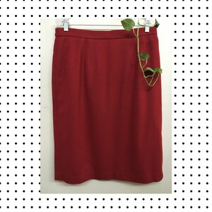 90’s Vintage Plus Size Crimson Pencil Skirt - Size 16 - 100% Wool, Red, High Waisted, Preppy, Classic, Chic, Pin Up Girl, Sandra D