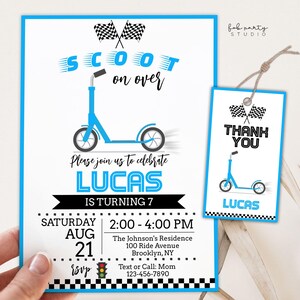 Faire-part de fête d'anniversaire scooter bleu + modèle numérique d'étiquette de faveur |  Invitation d'anniversaire et étiquette cadeau modifiables pour enfant, scooter, patineur, vélo
