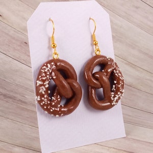 Earrings "chocolate pretzel"/ modeling clay/ miniature earring/ motif earrings/ Oktoberfest jewelry/ kawaii/ cute/ pretzel/ ear clips/ fun