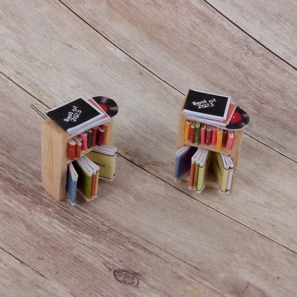 Miniatur Ohrstecker "CD und Vinylplattenschrank" /Vinyl/ CD/Paperart /Bibliothek/Musik Schmuck/ Musiker Geschenk/Miniatur/Motiv Ohrstecker