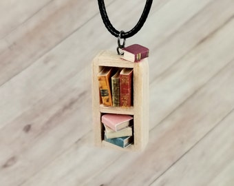 Bordeaux bookshelf necklace / Miniature jewelry / Motif necklace / Books / Tiny and cute / Unusual / Necklace / Book lover / Bookworm / Wood