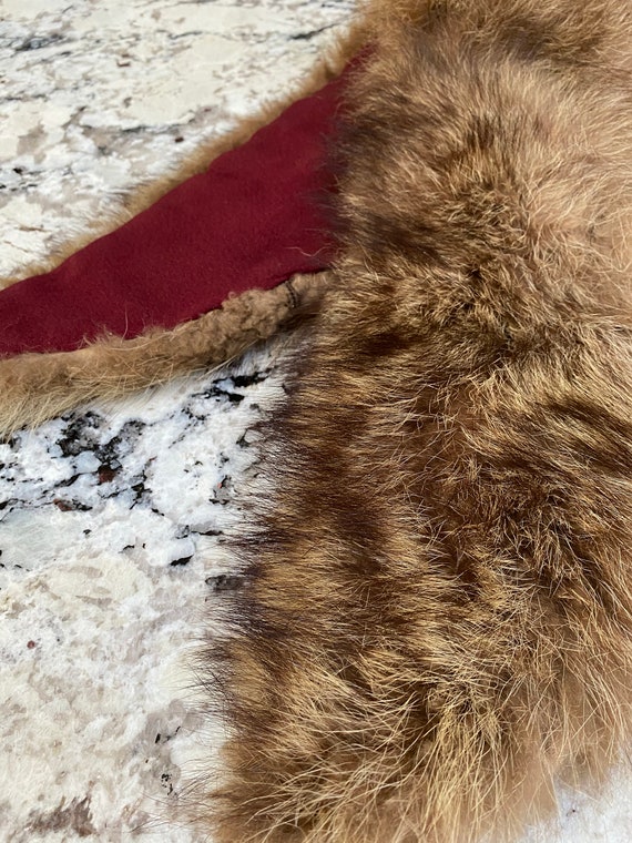 Vintage Fur Stole w/ Red Lining - image 2