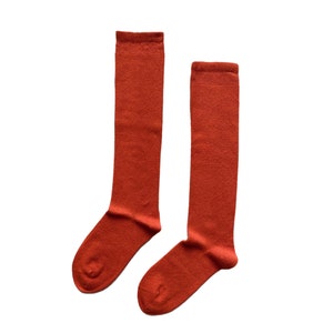 Prix réduit pour 4 paires de chaussettes hautes colorées en laine pour femme Laine fine spéciale Cadeau de Saint-Valentin pour elle image 2