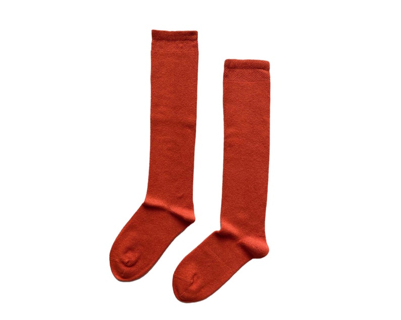 Prix réduit pour 4 paires de chaussettes hautes colorées en laine pour femme Laine fine spéciale Cadeau de Saint-Valentin pour elle image 2