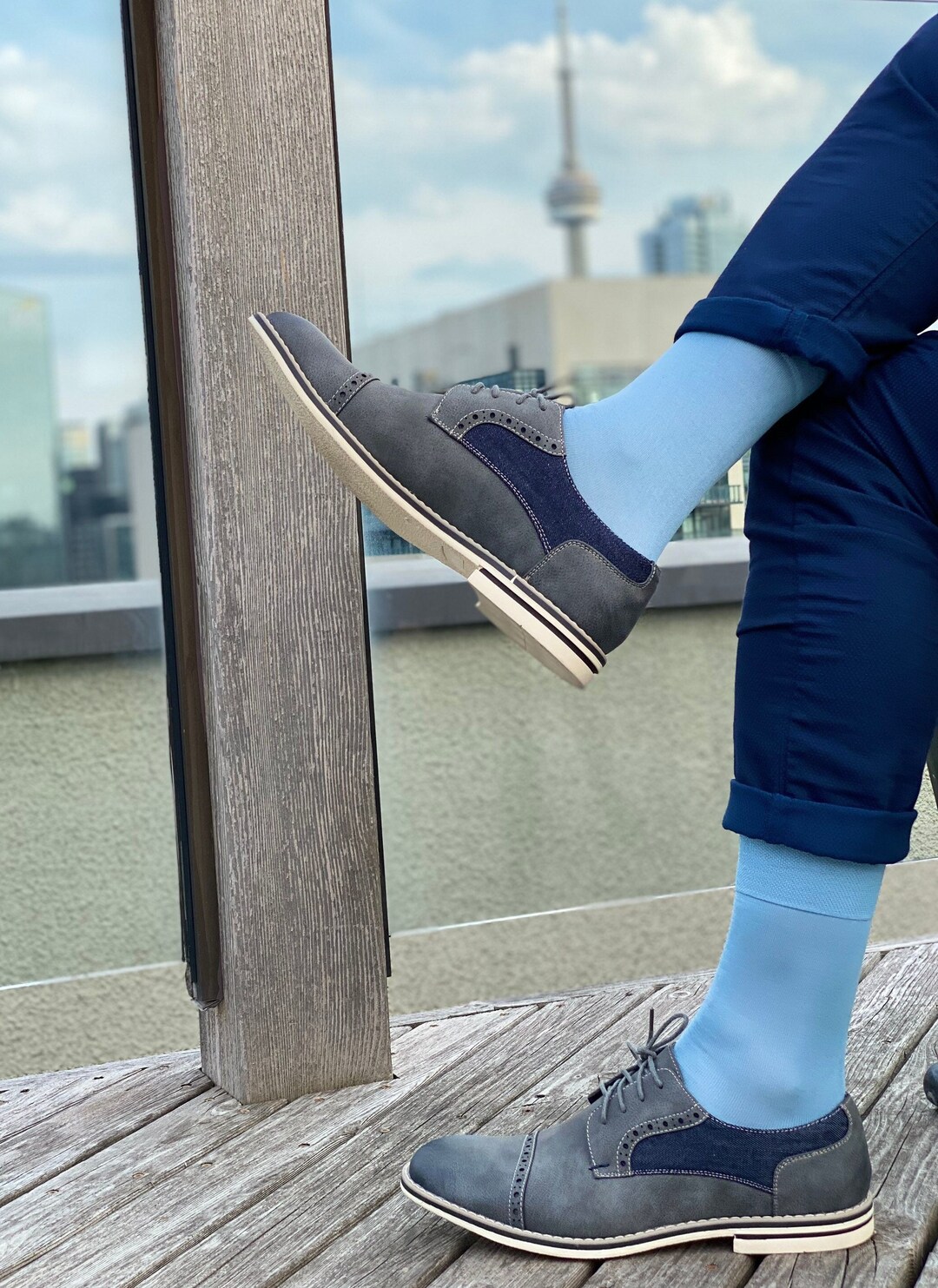 Light blue socks mens deals