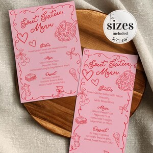 Op de afbeelding: Twee roze Sweet Sixteen-menu's met rode decoratieve randen en menu-items. De menu's bevatten voorgerechten, hoofdgerechten en desserts. Een ronde sticker geeft twee formaten aan: 12,7x17,8 en 10,2x20,3 cm.