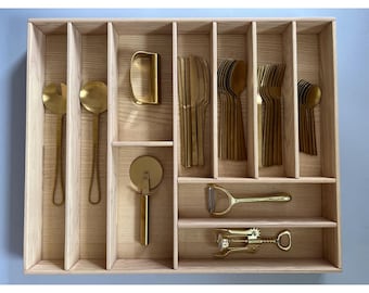 Wooden Cutlery Organizer for Silverware – Handmade Wood Flatware Tray, Kitchen Drawer Insert, Cutlery & Utensil Divider | CRAFTOLAS
