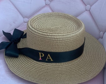 Chapeau de plage personnalisé soleil Fedora monogramme personnalisé paille Panama initiales personnalisé ruban arc vacances poule fête mariage mariée anniversaire