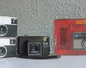 Kit med 4 punktkameror, Kodak Instamatic och Minolta Autopak för användning med film av typ 126