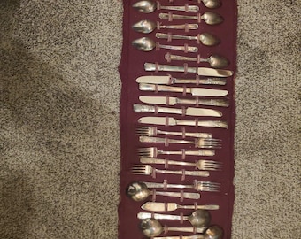oneida community Silver Plated flatware set vintage 26 Piece Set