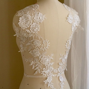 2255 19" Vestido de noiva branco prateado com apliques de renda e lantejoulas transparentes, vestido de noiva grande com apliques de renda em par espelhado