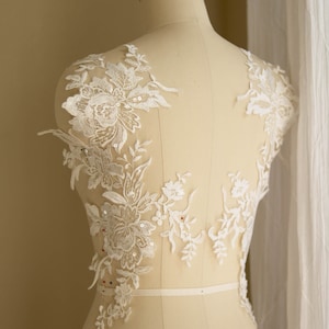 2245 Große Off weiße Spitze Applikation, Pailletten Perlen Spitze Applikation, Matte und Shinny Light Ivory Brautkleider-Spitze-Applikation mit gespiegeltem Paar