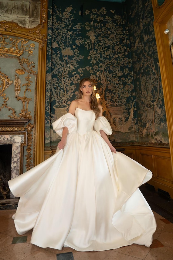 Cat Eye Ball Gown Wedding Dress with Basque Waist, Cathedral Train and Detachable Bubble Sleeves