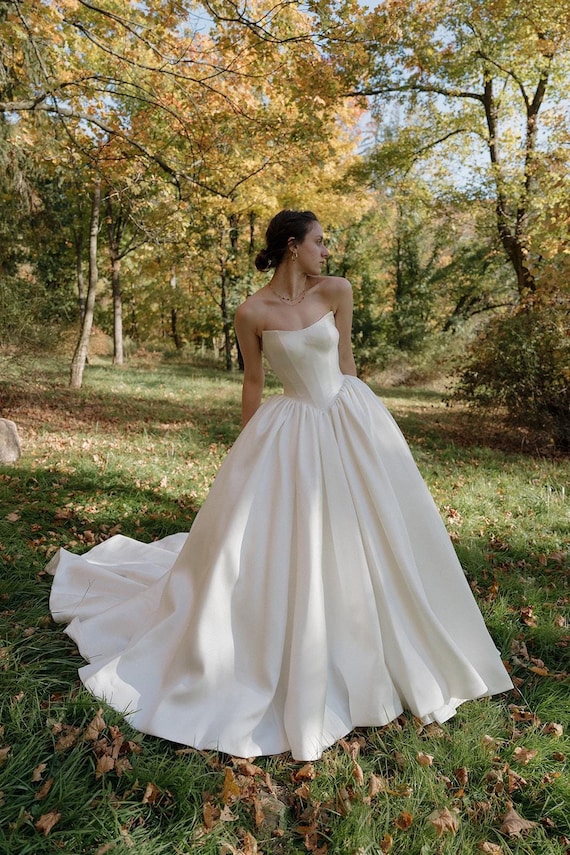 ball gown wedding dress with corset Lauren Elaine Bridal Accessories: Taffeta Wedding Dress Bow w/Crystals One Size / Natural White main image 0