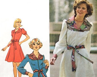 Patrón de vestido Simplicity 7130 1974 de moda juvenil contemporánea con mangas abullonadas (VFG)