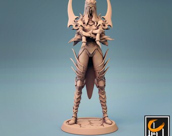 Female Cultist Rogue v6 DnD Miniatures compatible with 28mm 32mm fantasy minis | 44375