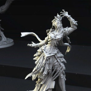 Undead Queen Premium dnd Miniature Mini | 28mm 32mm auf 100mm | Harz 3D Gedruckt | 41372