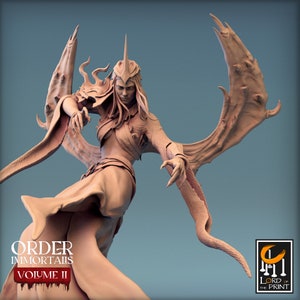 Vampire Queen DnD Miniatures compatible with 28mm 32mm tabletop fantasy minis | 44418