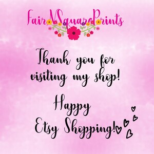 Puede incluir: Fondo de acuarela rosa con el texto "Fair Square Prints" en fuente cursiva negra. Debajo del texto hay un dise&ntilde;o floral con flores rosas y amarillas. El texto "&iexcl;Gracias por visitar mi tienda! &iexcl;Feliz compra en Etsy!" est&aacute; escrito en fuente cursiva negra con corazones.
