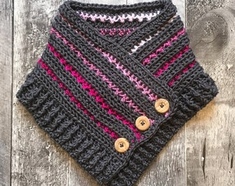 HDC with a Twist Cowl Crochet Pattern