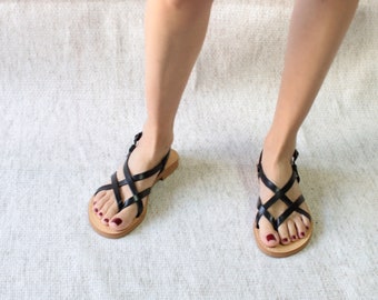 Slides sandal, strappy sandal, cross strap sandal