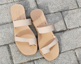 Flat slides slippers , toe ring beige sandal