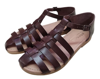 Strappy handmade leather sandals, slide brown shoes, closed toe strap sandals