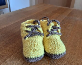 Crochet baby boots