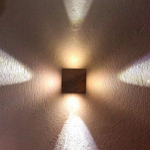 Rustic Wall Sconce, Easy to Hang Elegant Wall Lamp from Oak Tree