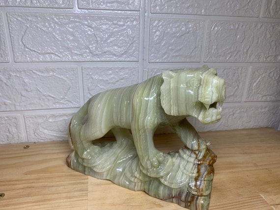 最新の激安 Statue, Fengshui Tiger Natural Hand Gemstone Parkistan Onyx 彫刻・オブジェ