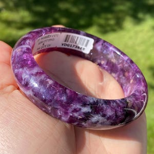 Lepidolite Crystal Bangle Bracelet: Flash Purple Gemstone (57.3MM)