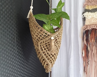 Suspended Seagrass Pouch/Basket