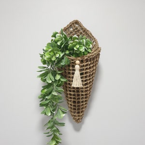 Wall Hanging Seagrass Basket | Conical